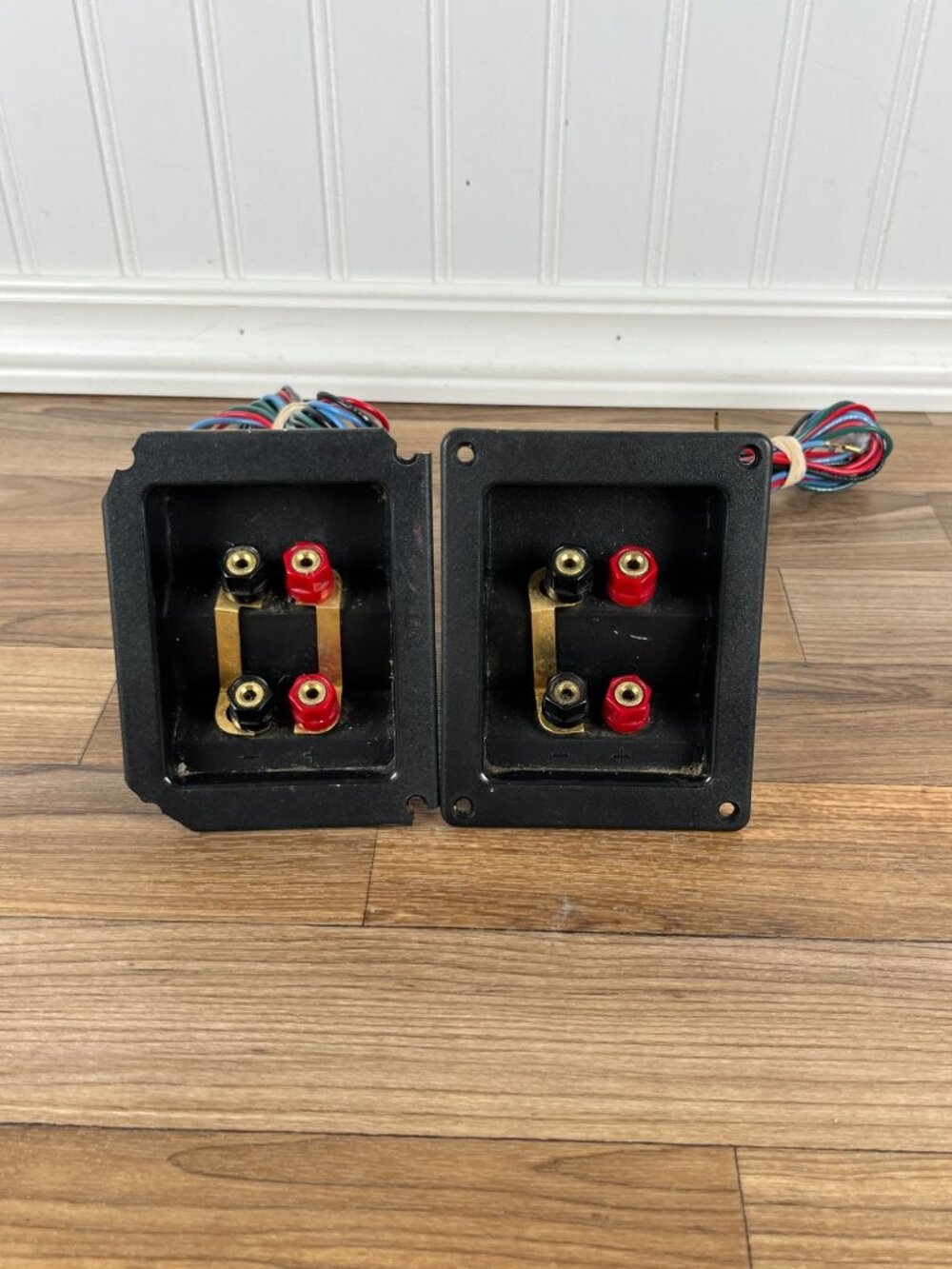 Paradigm Set of Two Crossovers From Monitor 7 READ DESC